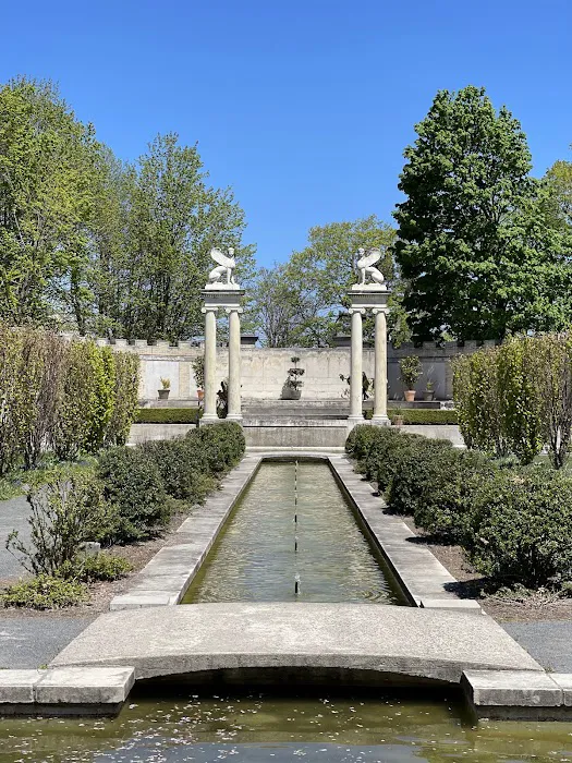 Untermyer Gardens Picture 8