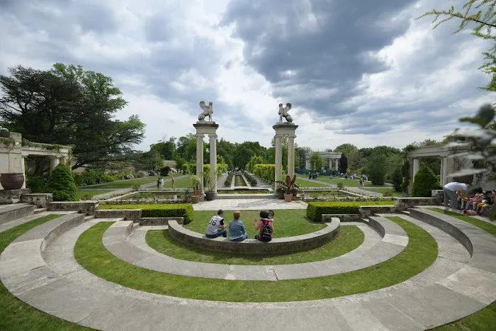 Untermyer Gardens Picture 3