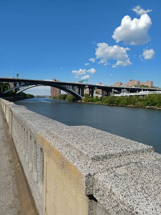 Harlem River Drive Greenway Picture 3