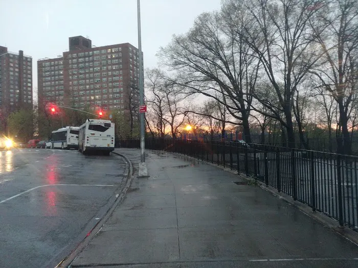 Harlem River Park Picture 3