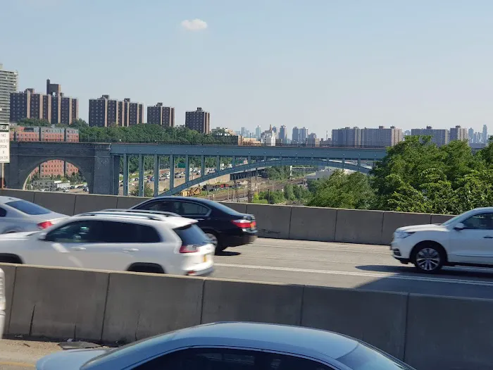 Harlem River Park Picture 6