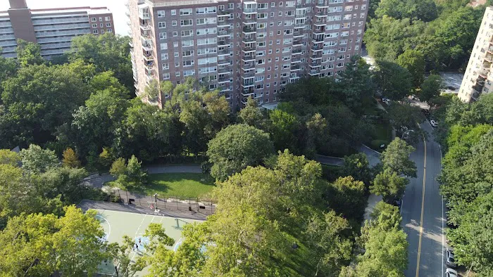 Henry Hudson Park Picture 6