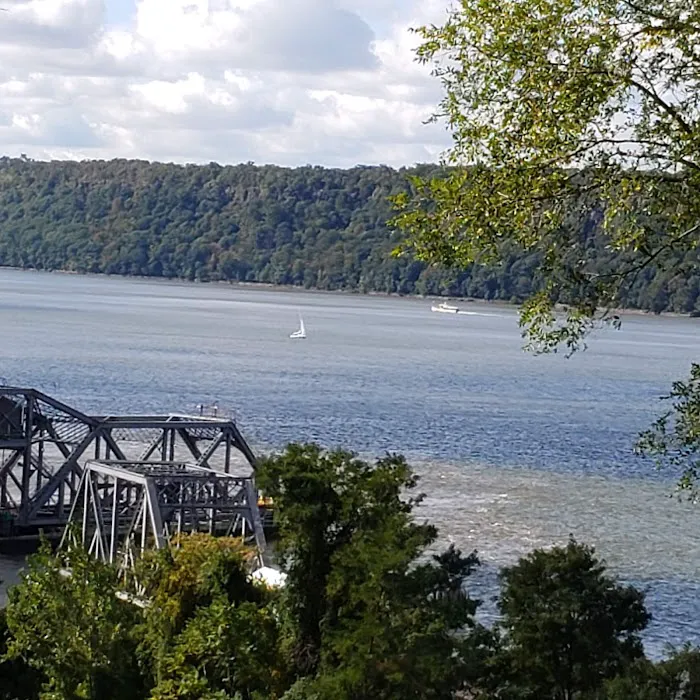 Henry Hudson Park Picture 7