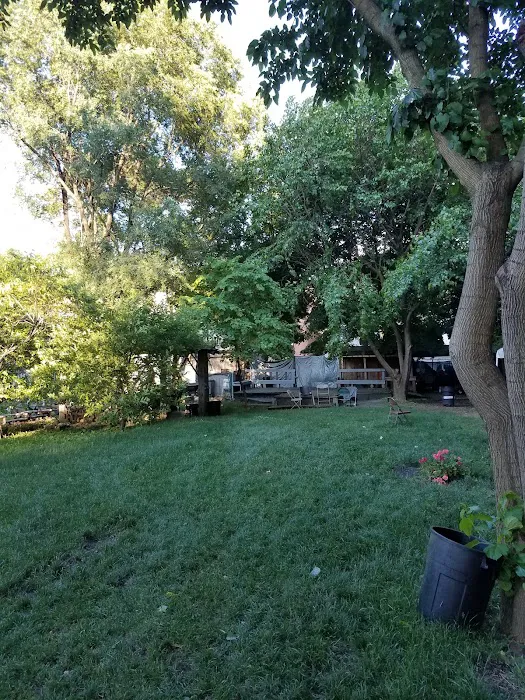 College Avenue Garden Picture 3