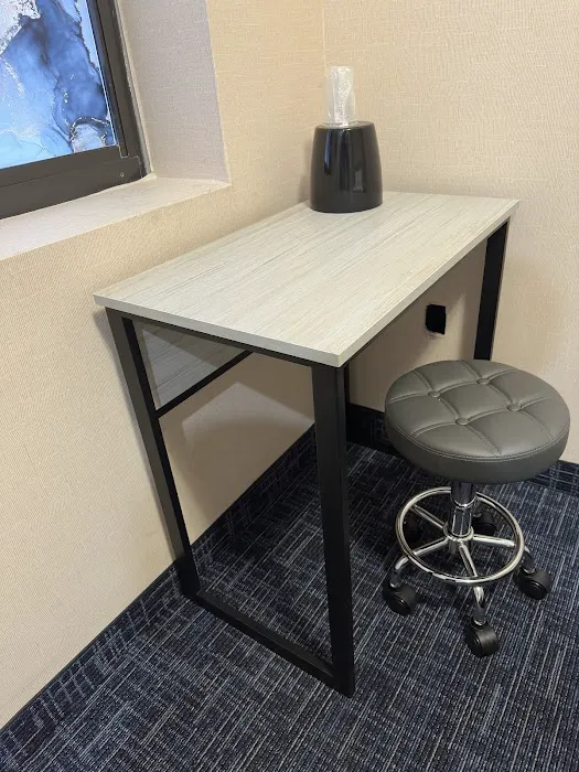 Willis suites Picture 3