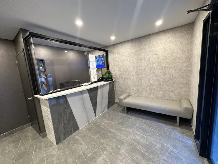 Willis suites Picture 9
