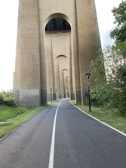 Randalls Island, Kantor Fields Picture 3