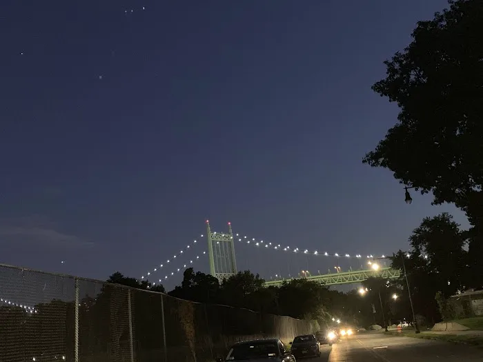 Randalls Island, Kantor Fields Picture 1