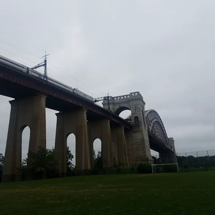 Randalls Island, Kantor Fields Picture 6