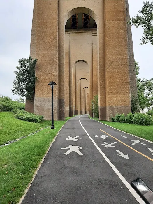 Wards Island Park Picture 10
