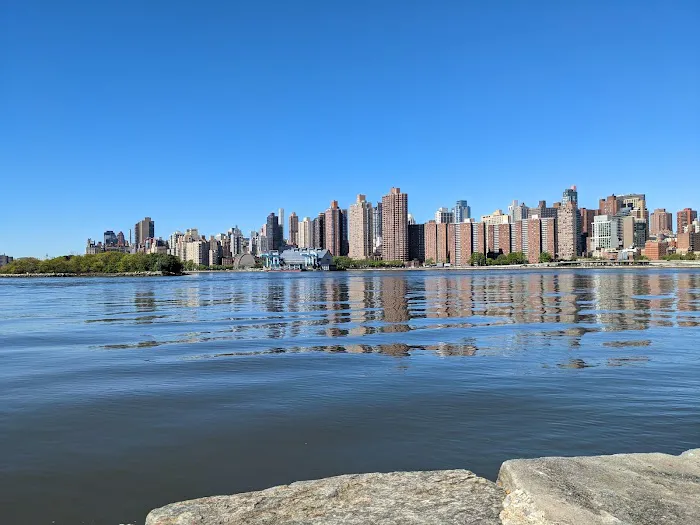 Wards Island Park Picture 4