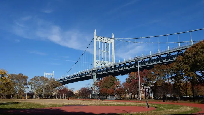 Astoria Park Picture 3