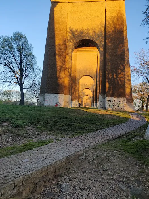 Astoria Park Picture 6