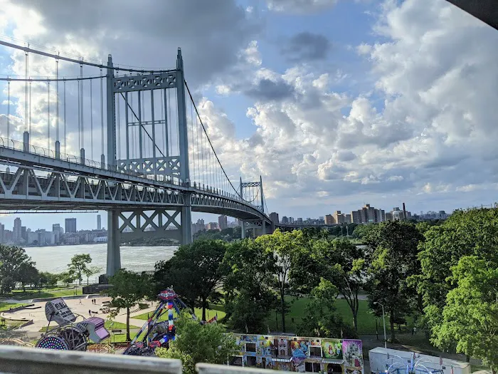 Astoria Park Picture 8
