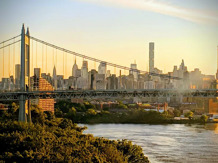 Astoria Park Picture 10