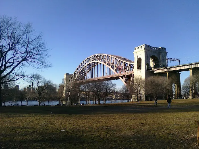 Astoria Park Picture 9