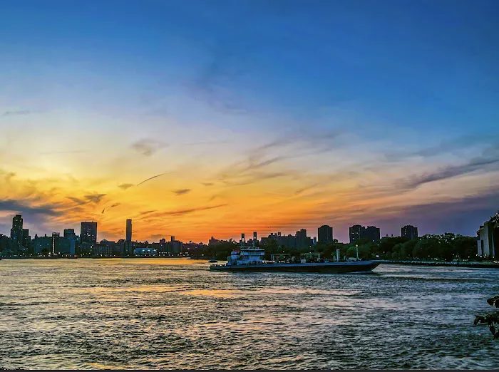 Astoria Park Picture 7