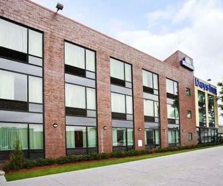Days Inn by Wyndham Bronx Near Stadium