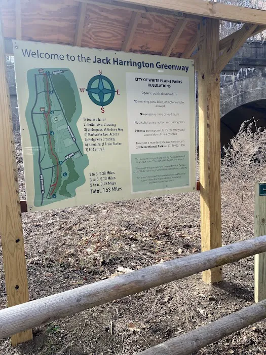 White Plains Greenway Trail Head Picture 3