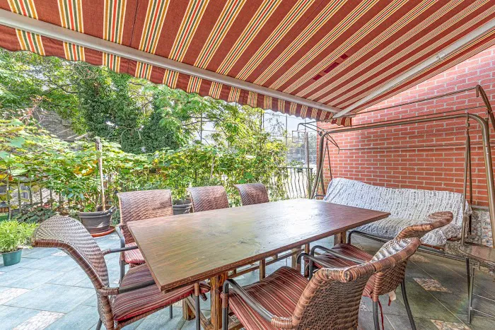 ViNYC HomeRental Picture 9