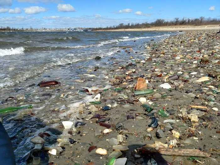Glass Bottle Beach Picture 2