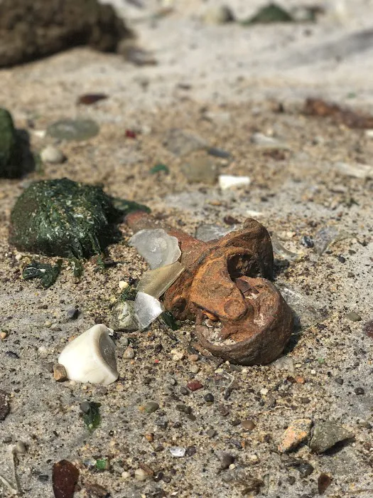 Glass Bottle Beach Picture 8