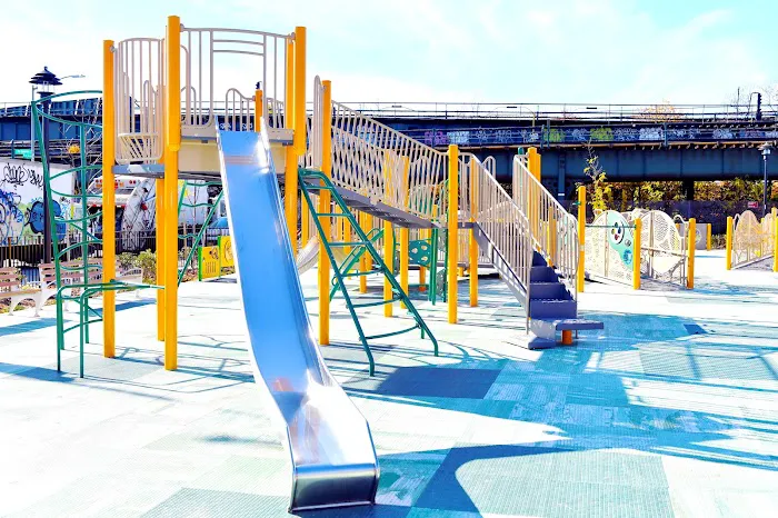 Lion's Pride Playground Picture 10