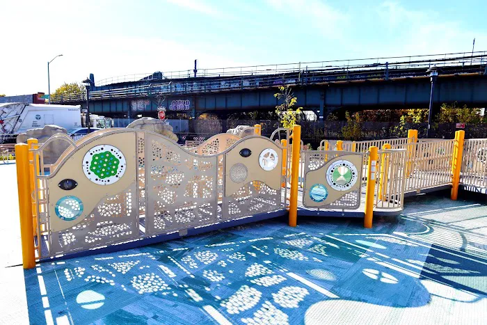 Lion's Pride Playground Picture 2