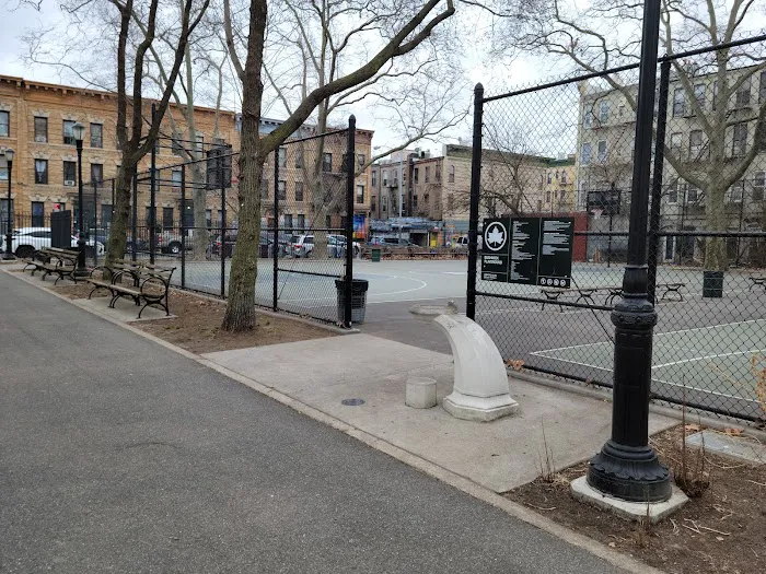 Bushwick Playground Picture 9