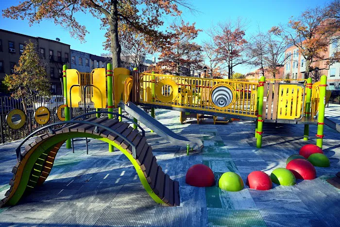 Callahan-Kelly Playground Picture 7
