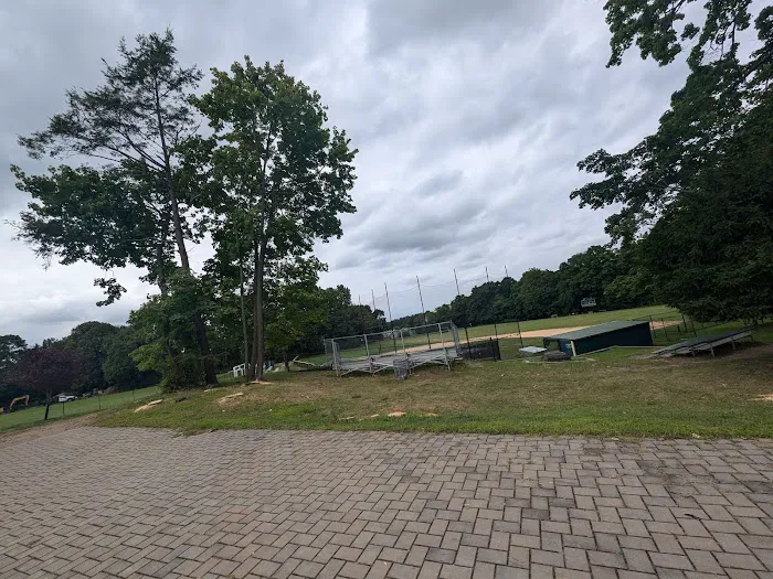 Burke Estate Picture 3