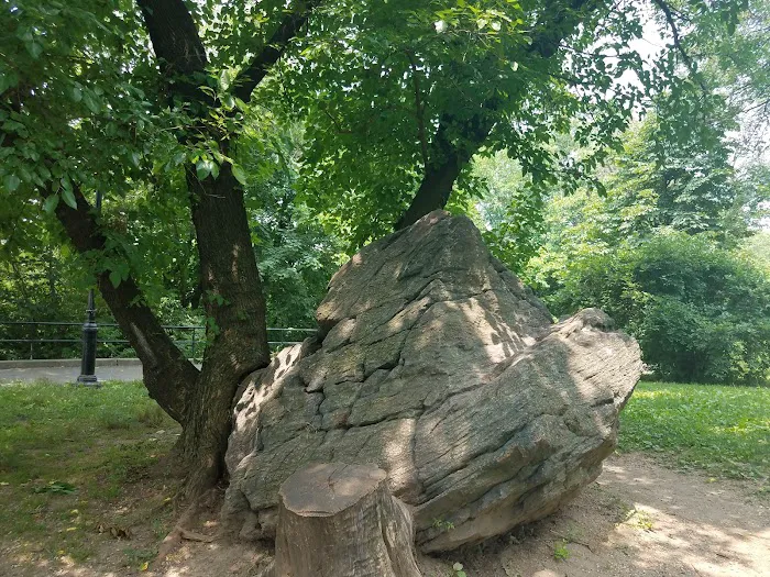 Isham Park Picture 8