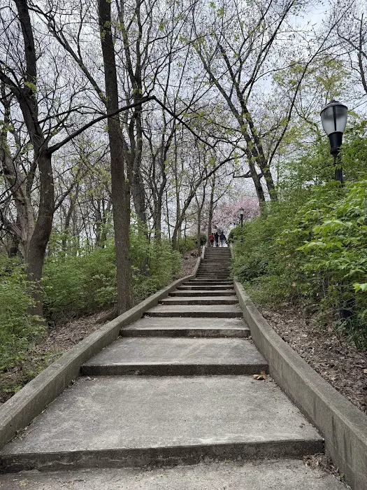 Isham Park Picture 9