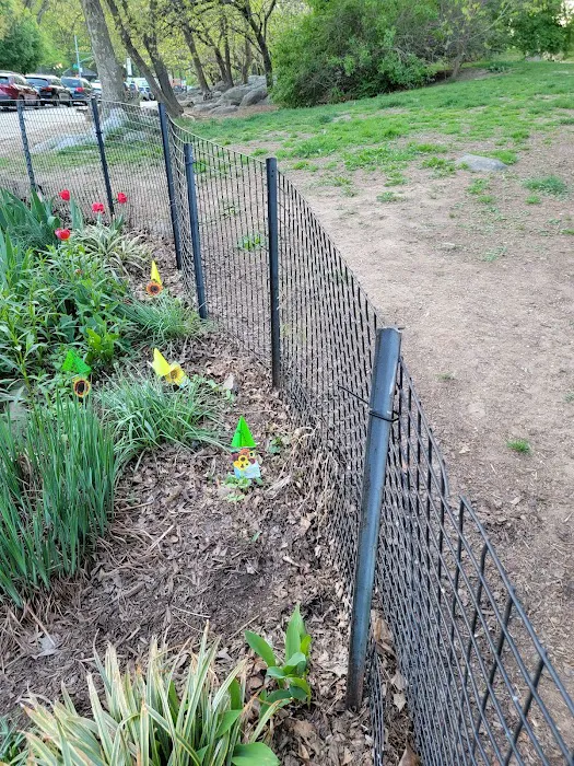 Isham Park Monarch Waystation and Pollinator Garden Picture 8