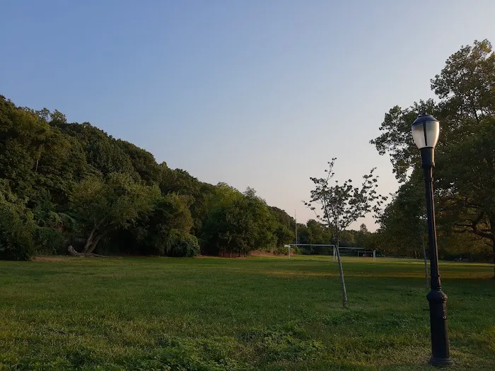 Inwood Park Picture 5