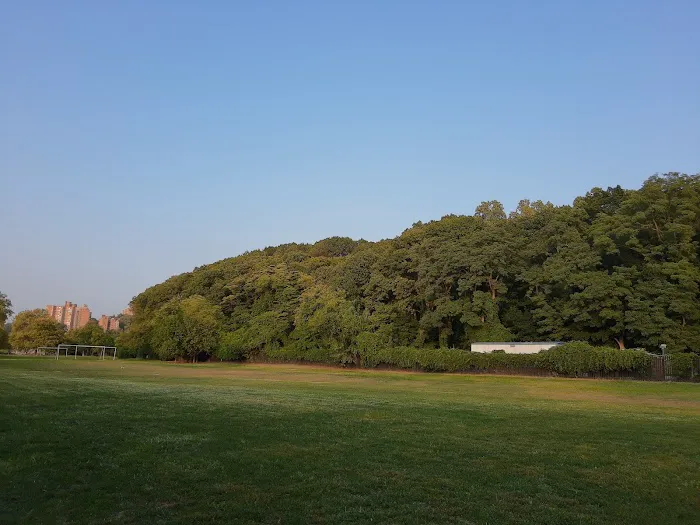 Inwood Park Picture 4