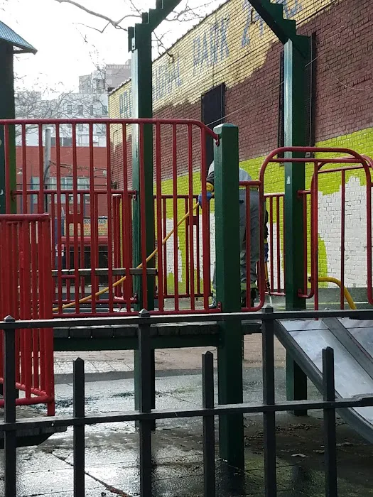 Goble Playground Picture 2