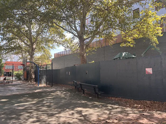 Goble Playground Picture 6