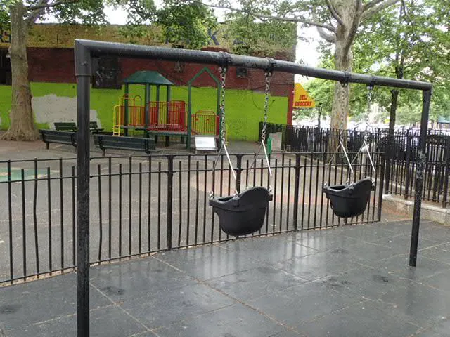 Goble Playground Picture 9