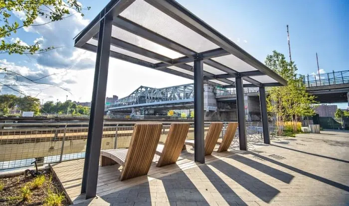 Bankside Park Picture 3