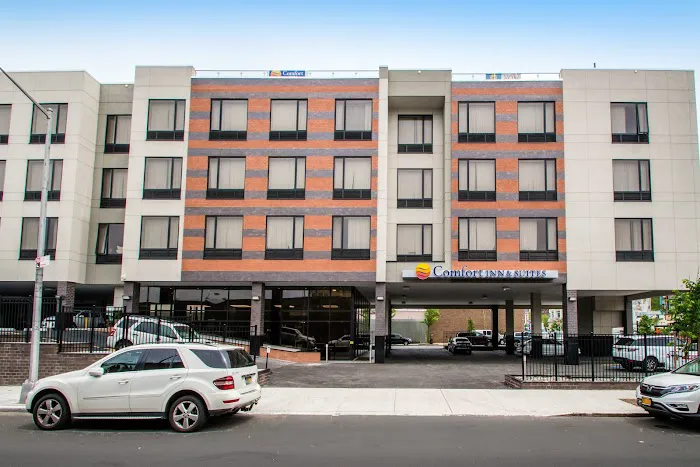 Comfort Inn & Suites Picture 7