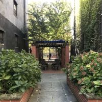 Family Garden Sponsored by Tiffany & Co. ico