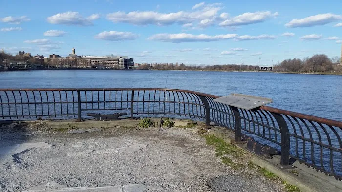 Pier 107 CVII Picture 6