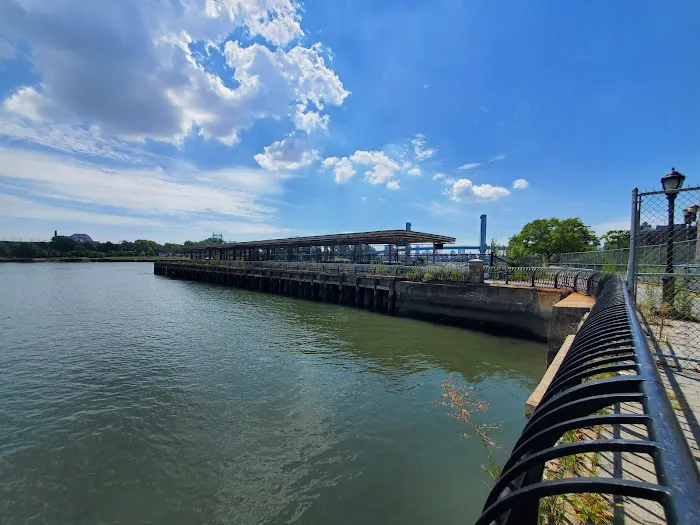 Pier 107 CVII Picture 8