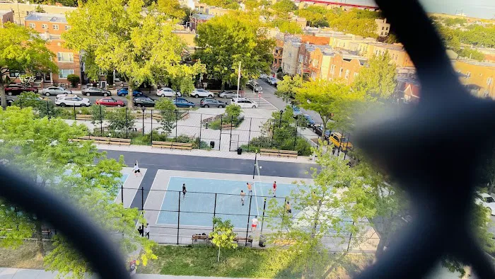 Chappetto Square Picture 8