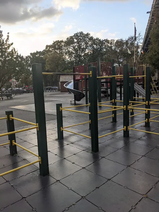 Triborough Bridge Playground C Picture 2