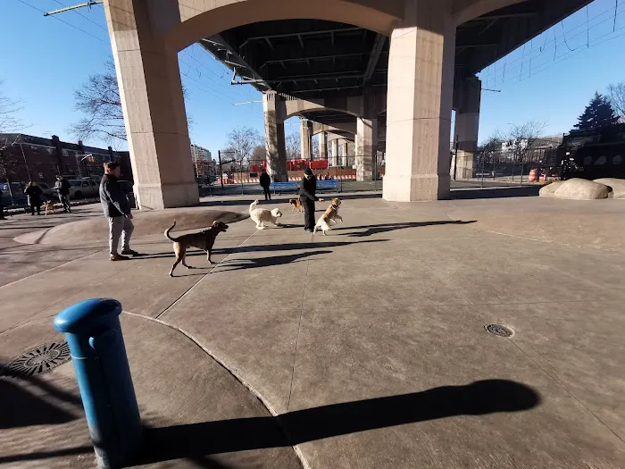Triborough Bridge Playground C Dog Run Picture 3