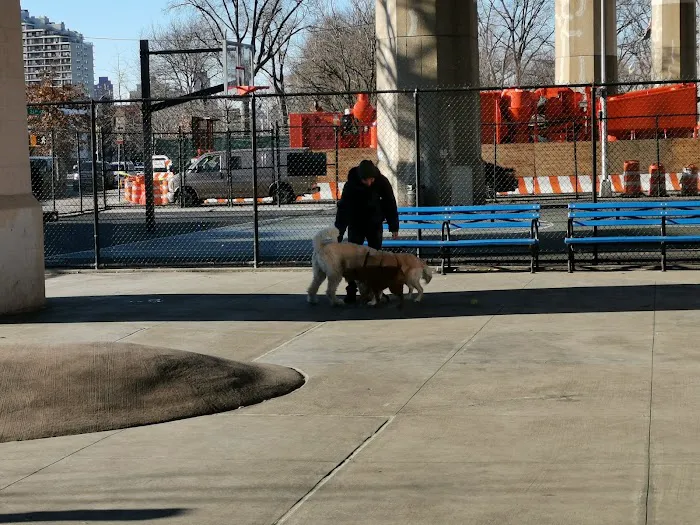 Triborough Bridge Playground C Dog Run Picture 6