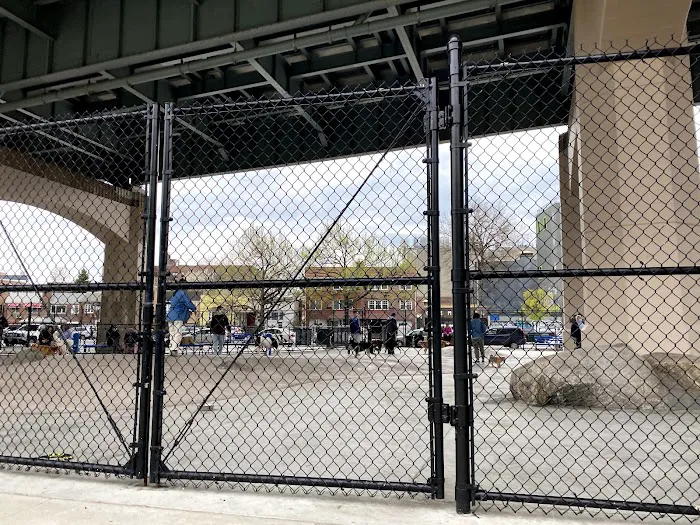Triborough Bridge Playground C Dog Run Picture 9