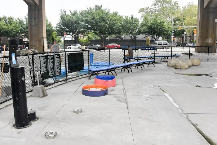 Triborough Bridge Playground C Dog Run Picture 10
